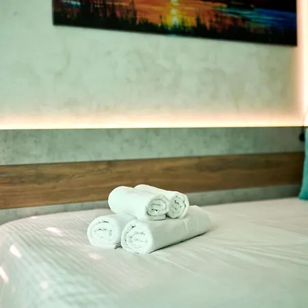 Lägenhet Blue Bamboo Pools And Parking Mamaia