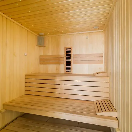 Blue Bamboo Pools And Parking *