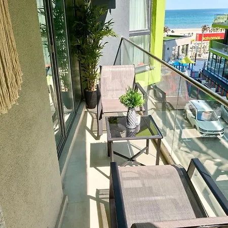 Blue Bamboo Pools And Parking *