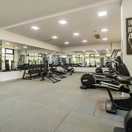 Blue Bamboo Pools And Parking Appartamento *