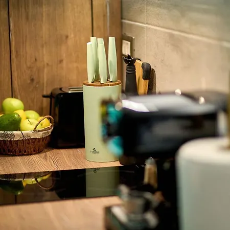 Blue Bamboo Pools And Parking Appartamento