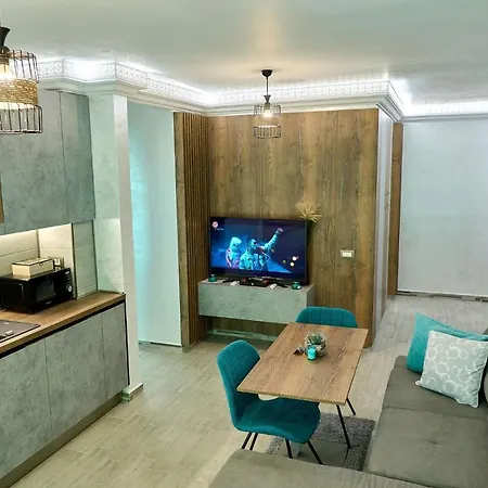 Blue Bamboo Pools And Parking *